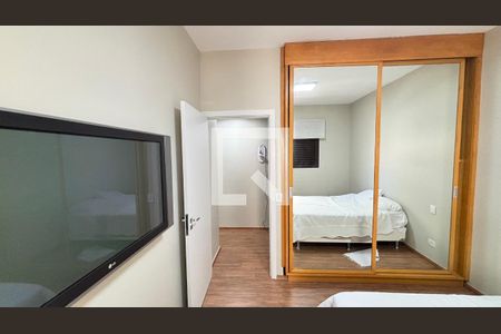 Apartamento à venda com 250m², 4 quartos e 2 vagas Apartamento à venda com 250m², 4 quartos e 2 vagasQuarto 3