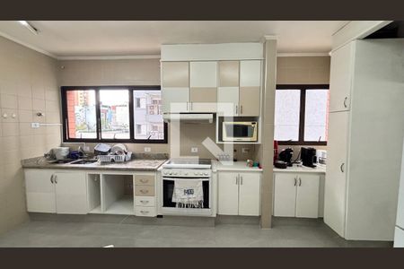 Apartamento à venda com 250m², 4 quartos e 2 vagas Apartamento à venda com 250m², 4 quartos e 2 vagasCozinha