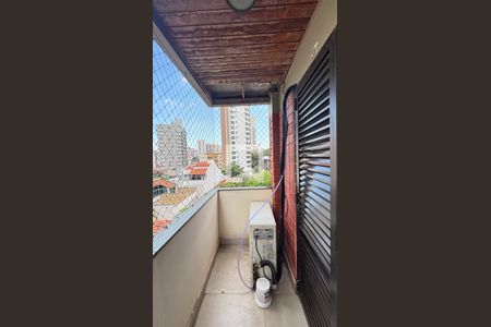 Apartamento à venda com 250m², 4 quartos e 2 vagas Apartamento à venda com 250m², 4 quartos e 2 vagasSuite Varanda