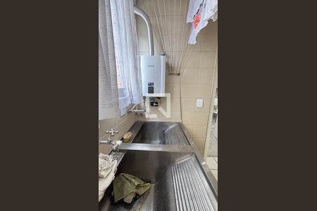 Apartamento à venda com 250m², 4 quartos e 2 vagas Apartamento à venda com 250m², 4 quartos e 2 vagasÁrea de Serviço