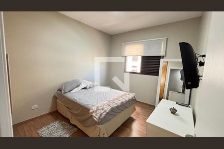 Apartamento à venda com 250m², 4 quartos e 2 vagas Apartamento à venda com 250m², 4 quartos e 2 vagasQuarto 2