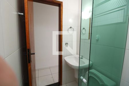 Casa para alugar com 100m², 3 quartos e 2 vagasBanheiro