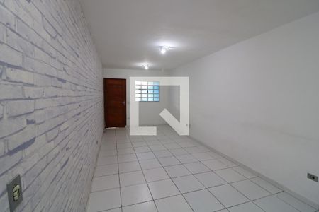 Casa para alugar com 100m², 3 quartos e 2 vagasSala