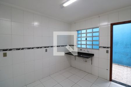 Casa para alugar com 100m², 3 quartos e 2 vagasCozinha