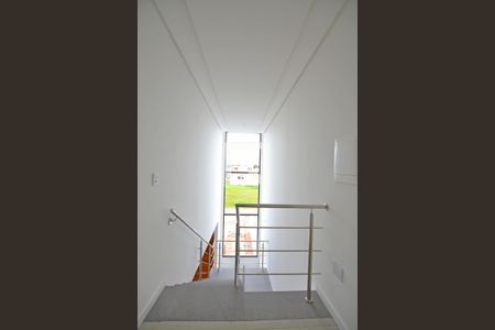 Casa de condomínio à venda com 153m², 3 quartos e 2 vagasHall