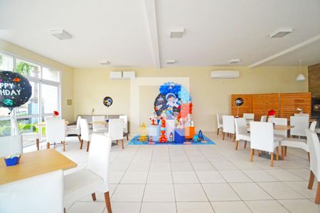 Casa de condomínio à venda com 153m², 3 quartos e 2 vagasÁrea comum - Salão de festas