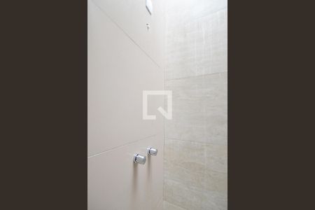 Casa de condomínio à venda com 153m², 3 quartos e 2 vagasBanheiro 