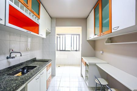Apartamento para alugar com 63m², 2 quartos e 2 vagasCozinha