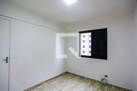 Quarto 1 de apartamento para alugar com 2 quartos, 63m² em Jardim Henriqueta, Taboão da Serra