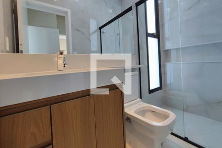 Banheiro Suíte 1 de casa de condomínio à venda com 4 quartos, 312m² em Swiss Park, Campinas