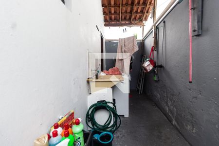 Casa à venda com 64m², 2 quartos e 1 vaga Casa à venda com 64m², 2 quartos e 1 vagaÁrea de serviço