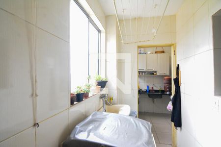 Apartamento à venda com 70m², 3 quartos e 1 vagaÁrea de Serviço