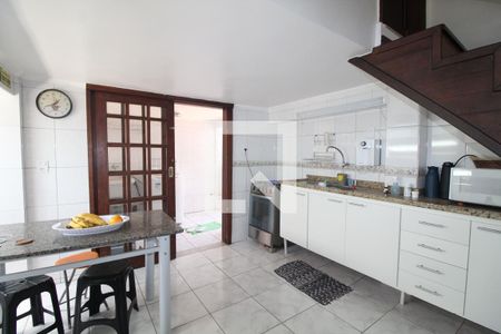 Casa de condomínio à venda com 110m², 3 quartos e 2 vagasCozinha