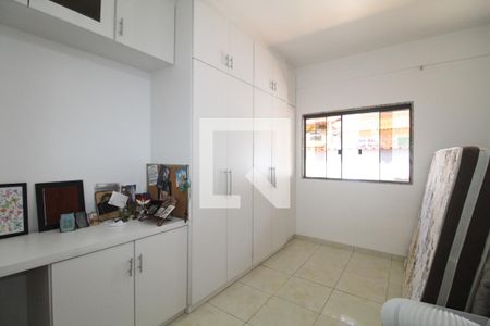 Casa de condomínio à venda com 110m², 3 quartos e 2 vagasQuarto 1