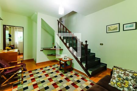 Hall dos Quartos de casa à venda com 4 quartos, 178m² em Parque São Domingos, São Paulo