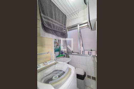 Apartamento à venda com 49m², 2 quartos e 1 vaga Apartamento à venda com 49m², 2 quartos e 1 vagaÁrea de Serviço