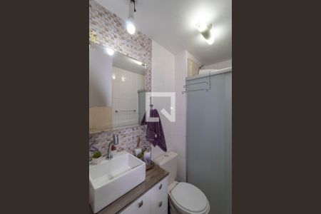 Apartamento à venda com 49m², 2 quartos e 1 vaga Apartamento à venda com 49m², 2 quartos e 1 vagaBanheiro