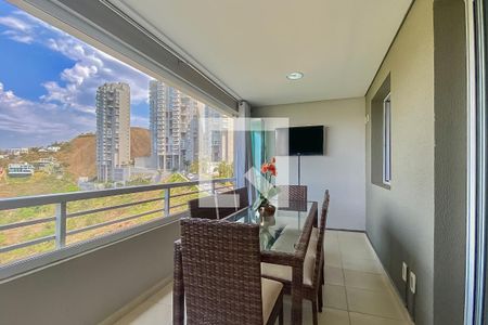 Varanda de apartamento à venda com 3 quartos, 100m² em Vila da Serra, Nova Lima
