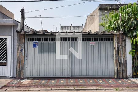 Casa para alugar com 100m², 3 quartos e 2 vagasFachada