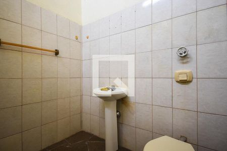 Casa para alugar com 100m², 3 quartos e 2 vagasBanheiro