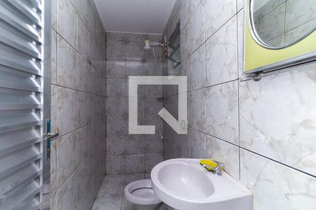 Casa para alugar com 60m², 2 quartos e sem vaga Casa para alugar com 60m², 2 quartos e sem vagaBanheiro