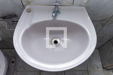 Casa para alugar com 60m², 2 quartos e sem vaga Casa para alugar com 60m², 2 quartos e sem vagaBanheiro