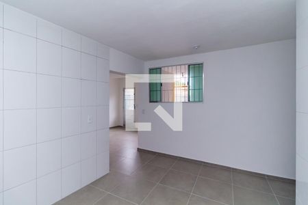 Casa para alugar com 60m², 2 quartos e sem vaga Casa para alugar com 60m², 2 quartos e sem vagaCozinha