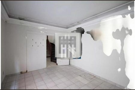 Casa à venda com 3 quartos, 165m² em Vila Monumento, São Paulo