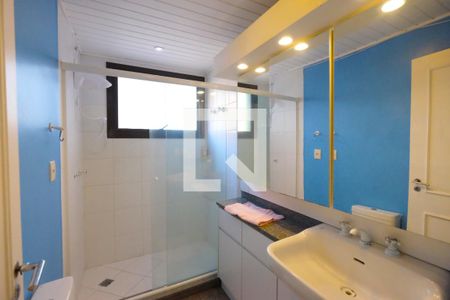 Apartamento à venda com 400m², 4 quartos e 3 vagasBanheiro da Suíte 2