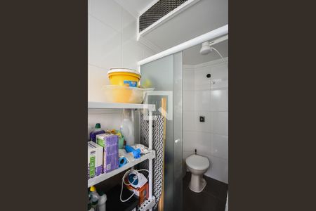 Apartamento à venda com 83m², 3 quartos e 2 vagasBanheiro de Serviço