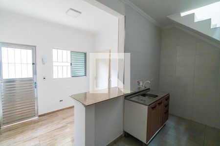 Sala/Cozinha de casa para alugar com 2 quartos, 44m² em Vila Campestre, São Paulo