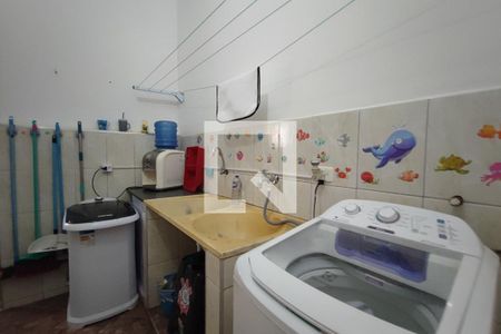 Casa à venda com 449m², 5 quartos e 2 vagasCasa 2 - Área de Serviço