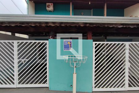 Casa à venda com 449m², 5 quartos e 2 vagasFachada