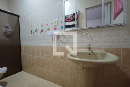 Casa à venda com 449m², 5 quartos e 2 vagasCasa 2 - Banheiro