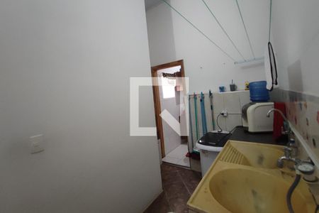 Casa à venda com 449m², 5 quartos e 2 vagasCasa 2 - Área de Serviço