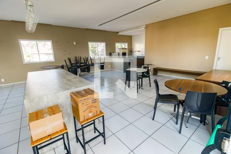 Apartamento para alugar com 41m², 2 quartos e 1 vaga Apartamento para alugar com 41m², 2 quartos e 1 vagaÁrea comum - Salão de festas