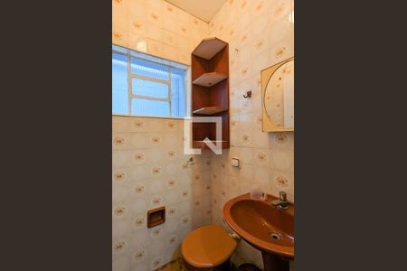 Casa para alugar com 120m², 3 quartos e 1 vaga Casa para alugar com 120m², 3 quartos e 1 vagaBanheiro de serviço