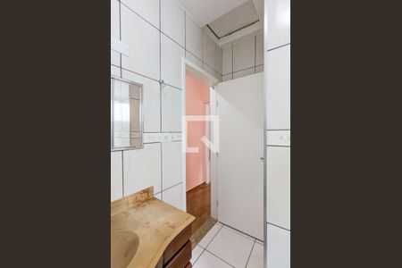 Casa para alugar com 120m², 3 quartos e 1 vaga Casa para alugar com 120m², 3 quartos e 1 vagaBanheiro
