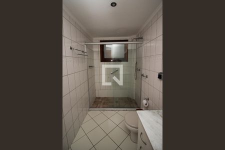 Casa para alugar com 300m², 3 quartos e 2 vagas Casa para alugar com 300m², 3 quartos e 2 vagasBanheiro Social