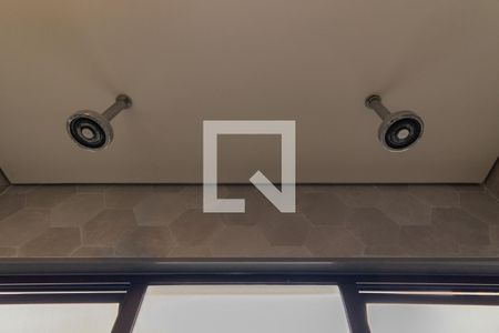 Casa para alugar com 422m², 3 quartos e 3 vagas Casa para alugar com 422m², 3 quartos e 3 vagasBanheiro da Suíte 1