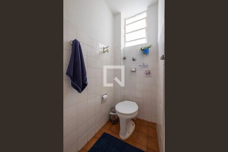 Apartamento para alugar com 70m², 2 quartos e sem vagaÁrea de Serviço - Banheiro