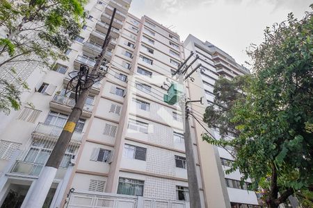 Apartamento para alugar com 70m², 2 quartos e sem vagaFachada