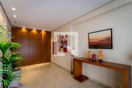 Apartamento para alugar com 68m², 2 quartos e 1 vaga Apartamento para alugar com 68m², 2 quartos e 1 vagaHall social