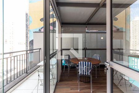 Varanda Sala de apartamento para alugar com 1 quarto, 54m² em República, São Paulo