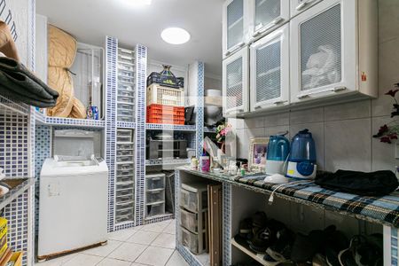 Casa à venda com 280m², 2 quartos e 1 vagaÁrea de Serviço