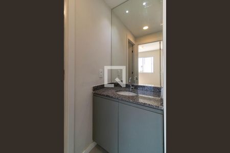 Banheiro de apartamento para alugar com 2 quartos, 35m² em Várzea da Barra Funda, São Paulo