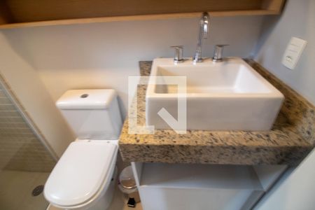 Banheiro da Suíte de apartamento para alugar com 1 quarto, 40m² em Campo Belo, São Paulo