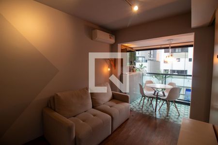 Sala de apartamento para alugar com 1 quarto, 40m² em Campo Belo, São Paulo