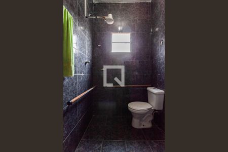 Casa à venda com 105m², 3 quartos e 3 vagas Casa à venda com 105m², 3 quartos e 3 vagasCasa 2 - Banheiro social