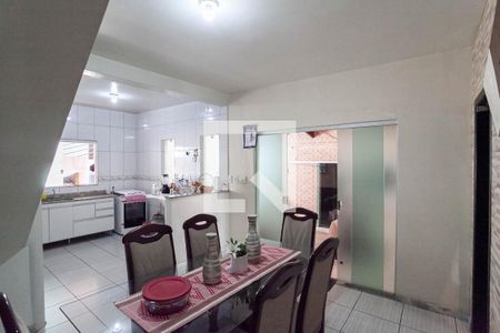 Casa à venda com 105m², 3 quartos e 3 vagas Casa à venda com 105m², 3 quartos e 3 vagasCasa 1 - Copa